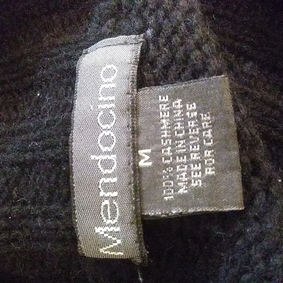 Soft Cashmere Pullover Turtleneck Sweater Sleeveless Sweater in Black, Sz: M. - Picture 6 of 9